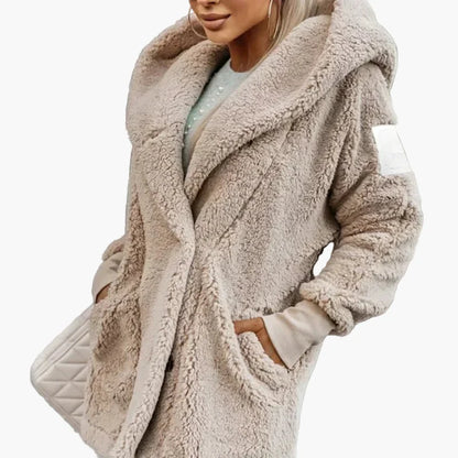 Damen Kuschelige Oversize Teddyjacke mit Kapuze – Trendiger Wintermantel für Alltag und Freizeit
