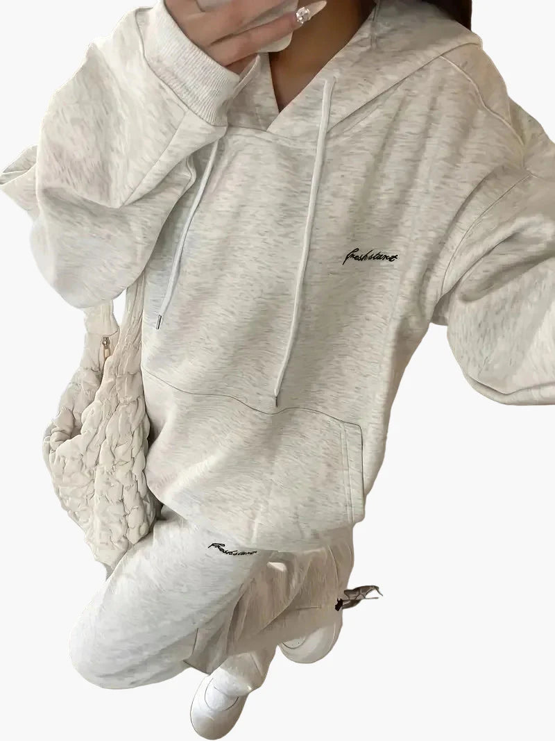 Damen Loungewear Set Kapuzenpullover und Jogginghose – Bequemer Freizeitanzug für Alltag und Entspannung