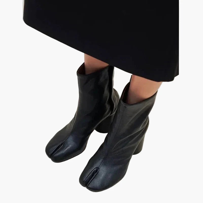 Damen Blockabsatz Stiefeletten mit Tabi-Design für stilvolle Outfits