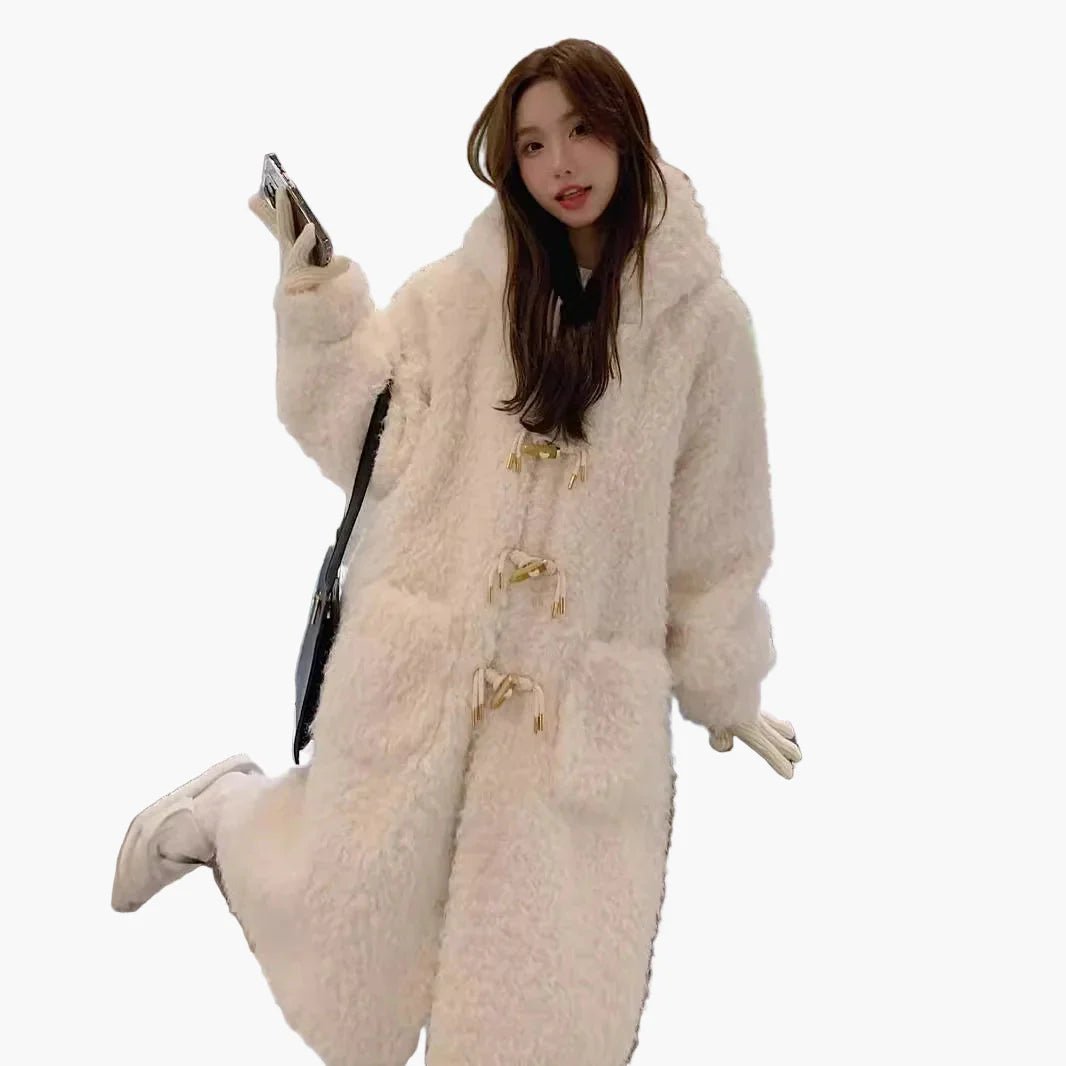 Damen Teddyfell Wintermantel mit Oversize-Look und Kapuze – Modischer Mantel für kalte Tage