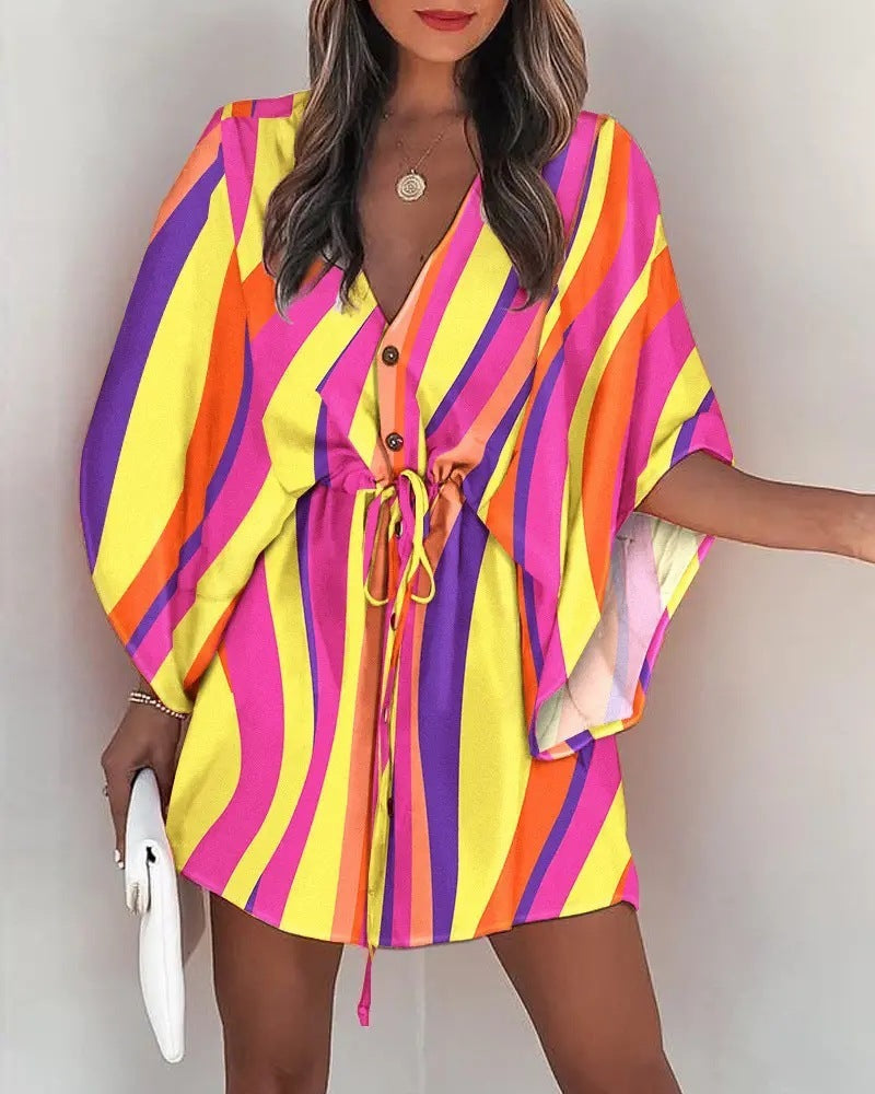 Kelly – V-Ausschnitt gebundenes Strandkleid mit Druck