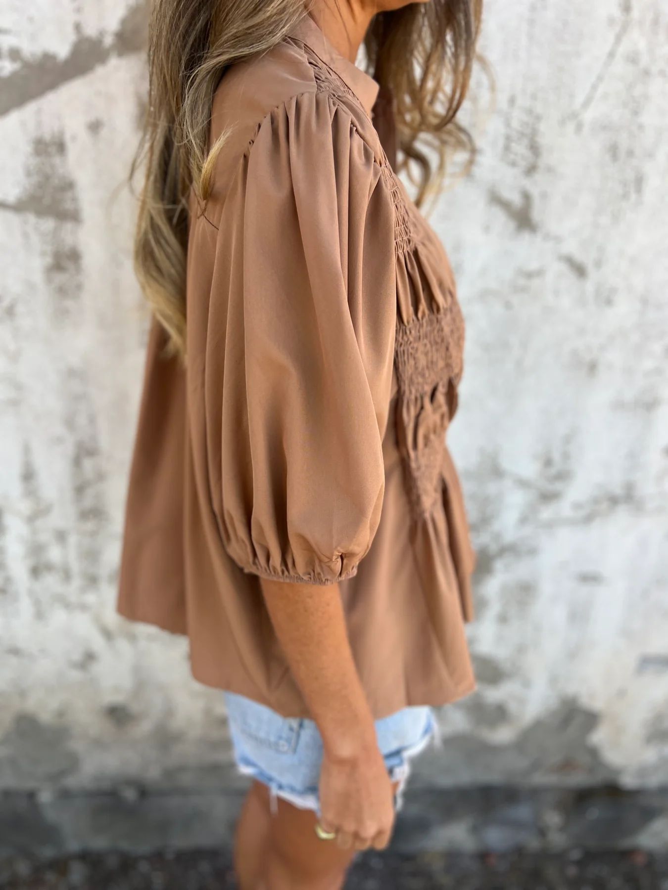Abigail – Faltenfreies Kurzarm-T-Shirt aus hochwertigem veganen Polyester