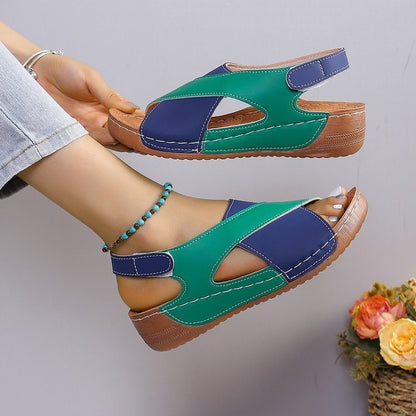 Emily – Sommer Wedges Sandalen mit Farbblock-Kreuzriemen-Design