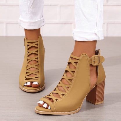 Andrea – Hohe Absatzsandalen mit runder Zehenpartie und Schnalle