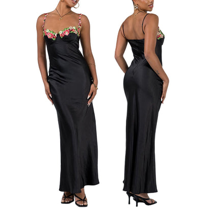 Damen Satin Maxikleid mit Blumenstickerei – Elegantes Abendkleid im Slip-Design