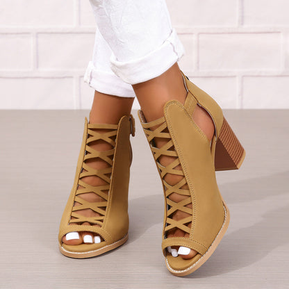 Andrea – Hohe Absatzsandalen mit runder Zehenpartie und Schnalle