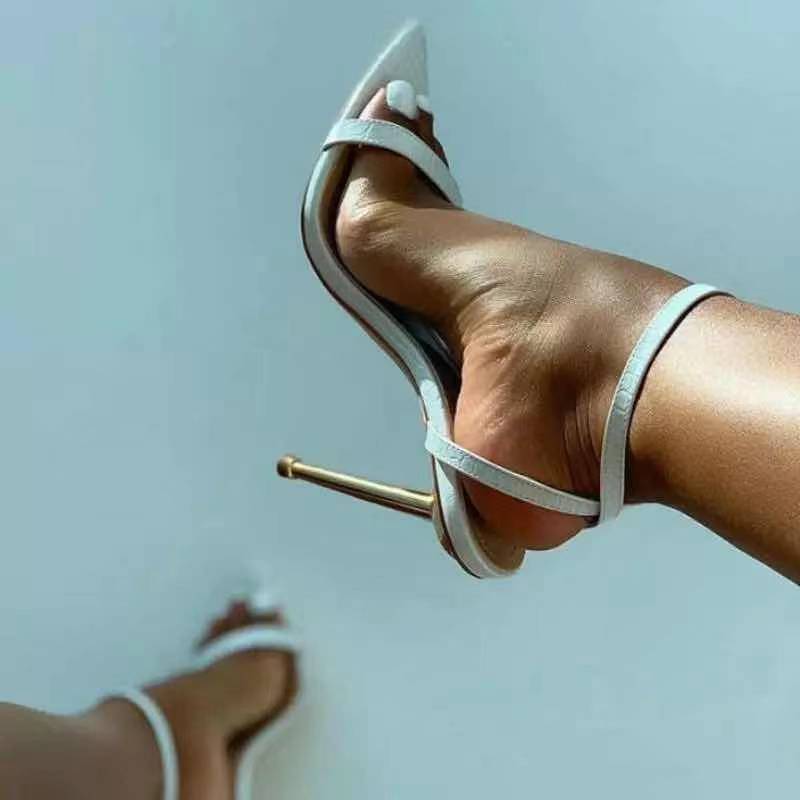 Mandy – Spitz zulaufende Stiletto High Heel Sandalen für Damen im Sommer