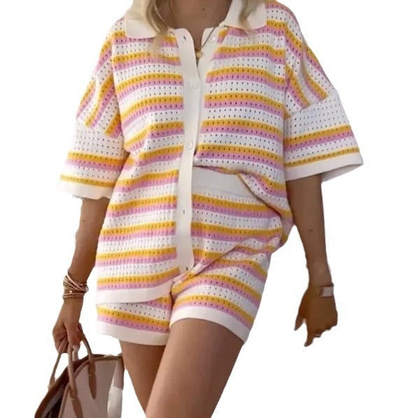 Lily – Kontrastfarbener Top-Revers-Hemd und Gestreifte Shorts Anzug
