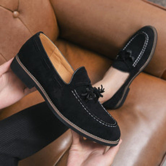 Russell – Freizeitmode Sneakers aus veganem Wildleder
