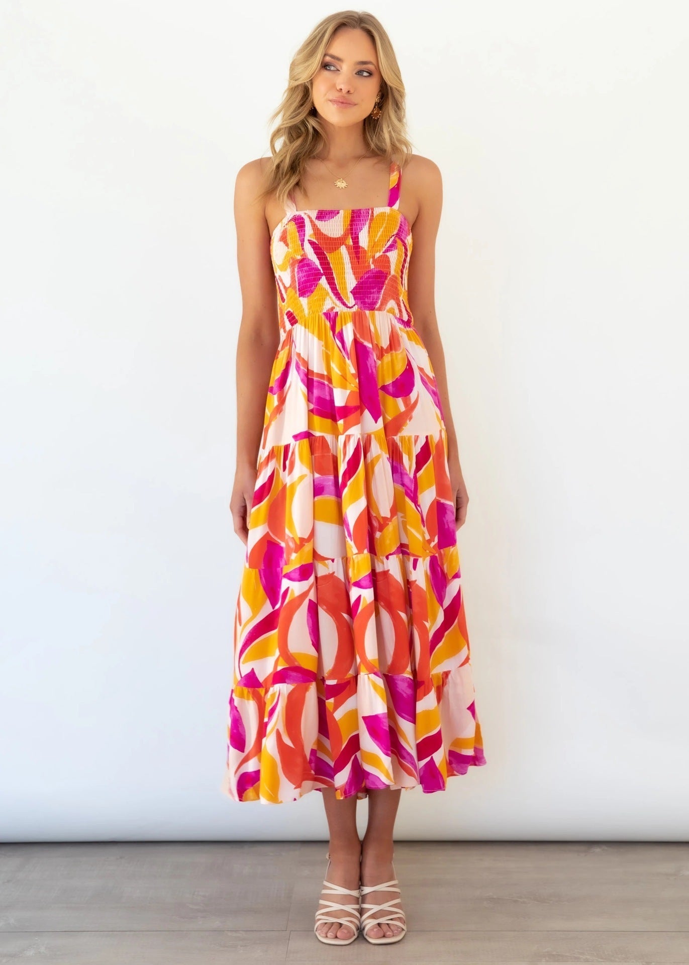 Tamara – Langes Kleid mit Sling-Tie-Druck