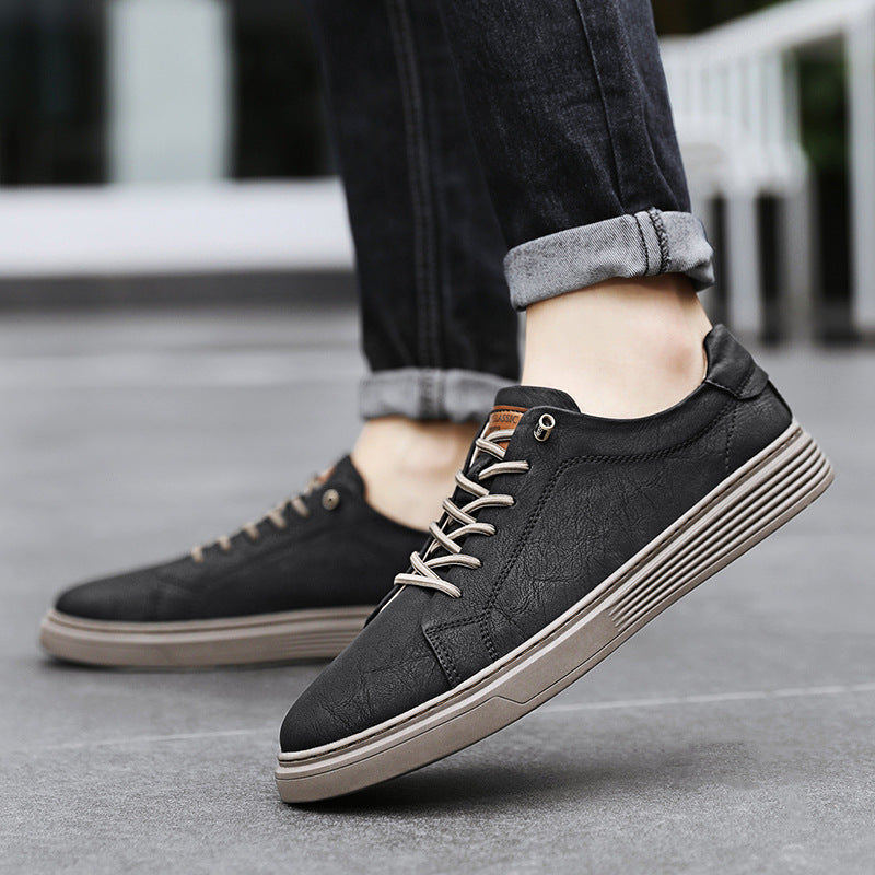 Clifford – Niedrig geschnittene Herrenschuhe aus zweilagigem veganem Leder