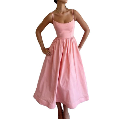Michelle – Süßes, sexy Trägerkleid mit einfarbigem Druck