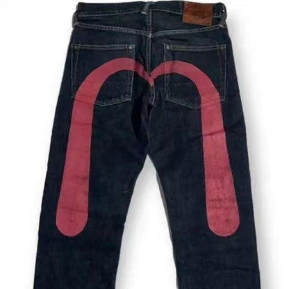 Ruth – Lockere Damenjeans mit klassischem Druck