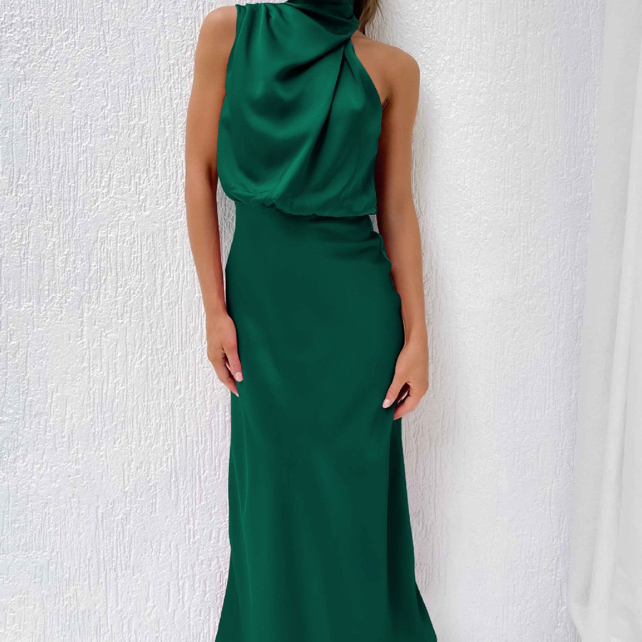 Abigail – Elegantes Abendkleid für Damen mit Lichtakzenten