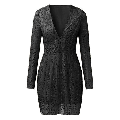 Miranda – Langärmeliges, durchsichtiges Kurzkleid mit tiefem V-Ausschnitt und goldenen Akzenten