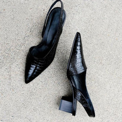 Deborah – Retro Plus Size Spitzenschuh mit mittelhohem Absatz und geschlossenem Zehenbereich