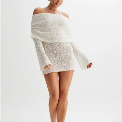 Imogen – Langärmliges Off-Shoulder Kleid mit kurzem Rock