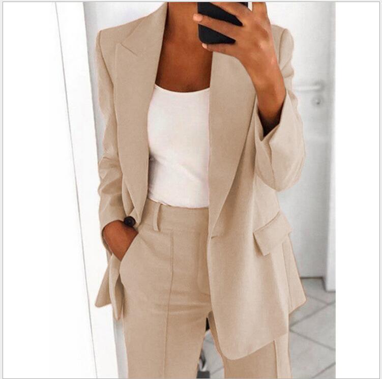 Tara – Eleganter Damenblazer mit Polo-Kragen