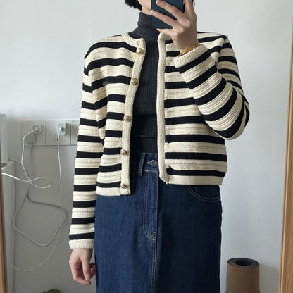 Shannon – Schlanker Damen-Strickcardigan mit Streifenmuster