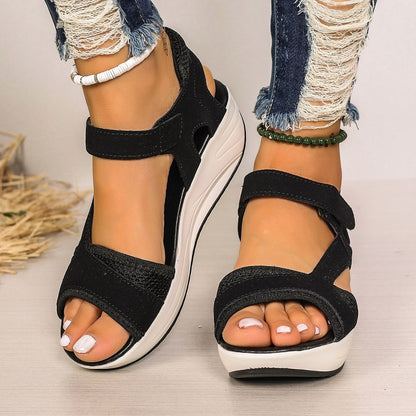Danielle – Sportliche Keilsandalen mit Klettverschluss und atmungsaktivem Mesh