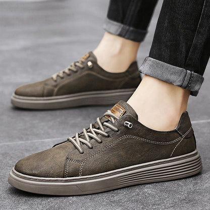 Clifford – Niedrig geschnittene Herrenschuhe aus zweilagigem veganem Leder