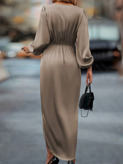 Damen Festliches Wickelkleid mit Raffungen und V-Ausschnitt – Elegantes Abendkleid für besondere Anlässe