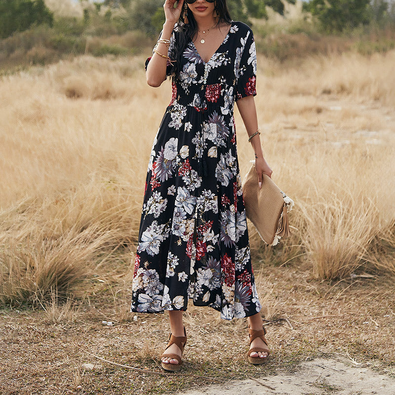 Karen – Florales Sommerstrandkleid mit V-Ausschnitt und elastischem Bund