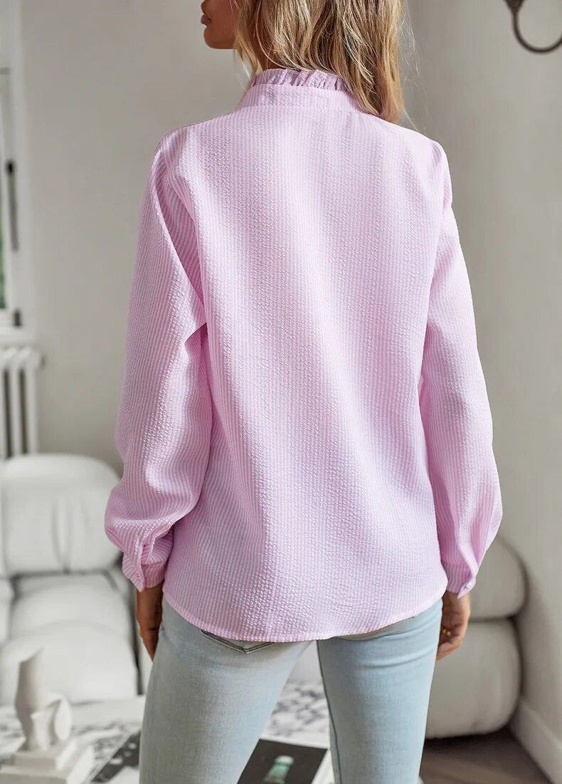 Michelle – Elegante Damenbluse mit Rüschenkragen