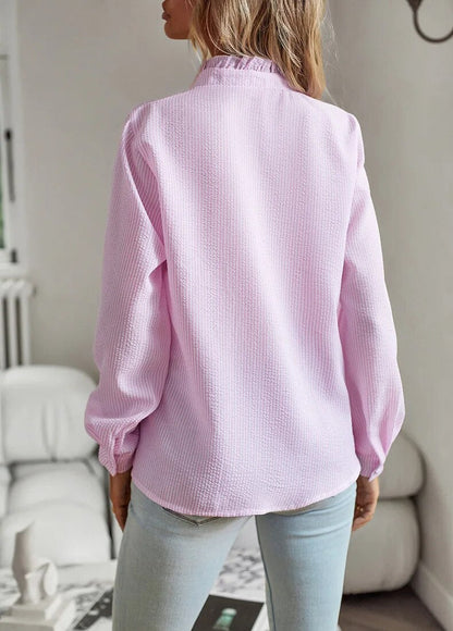 Michelle – Elegante Damenbluse mit Rüschenkragen